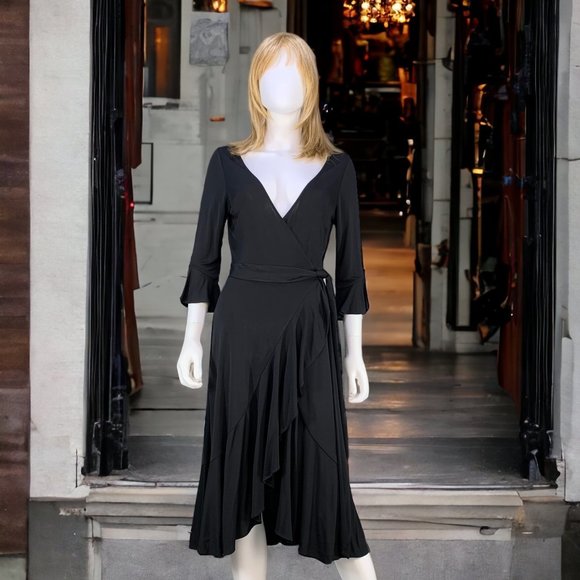 Diane Von Furstenberg Dresses & Skirts - Diane Von Furstenberg beautiful black wrap dress flutter sleeves and hem 8